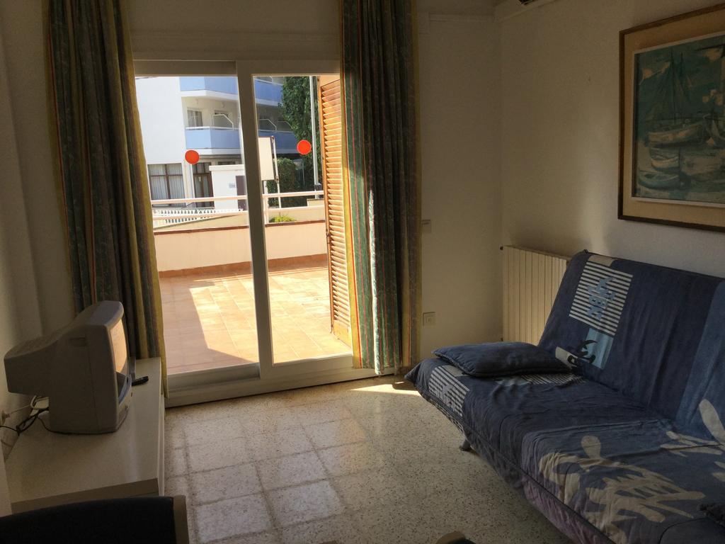 Apartamentos Eva Costa Brava Exterior photo