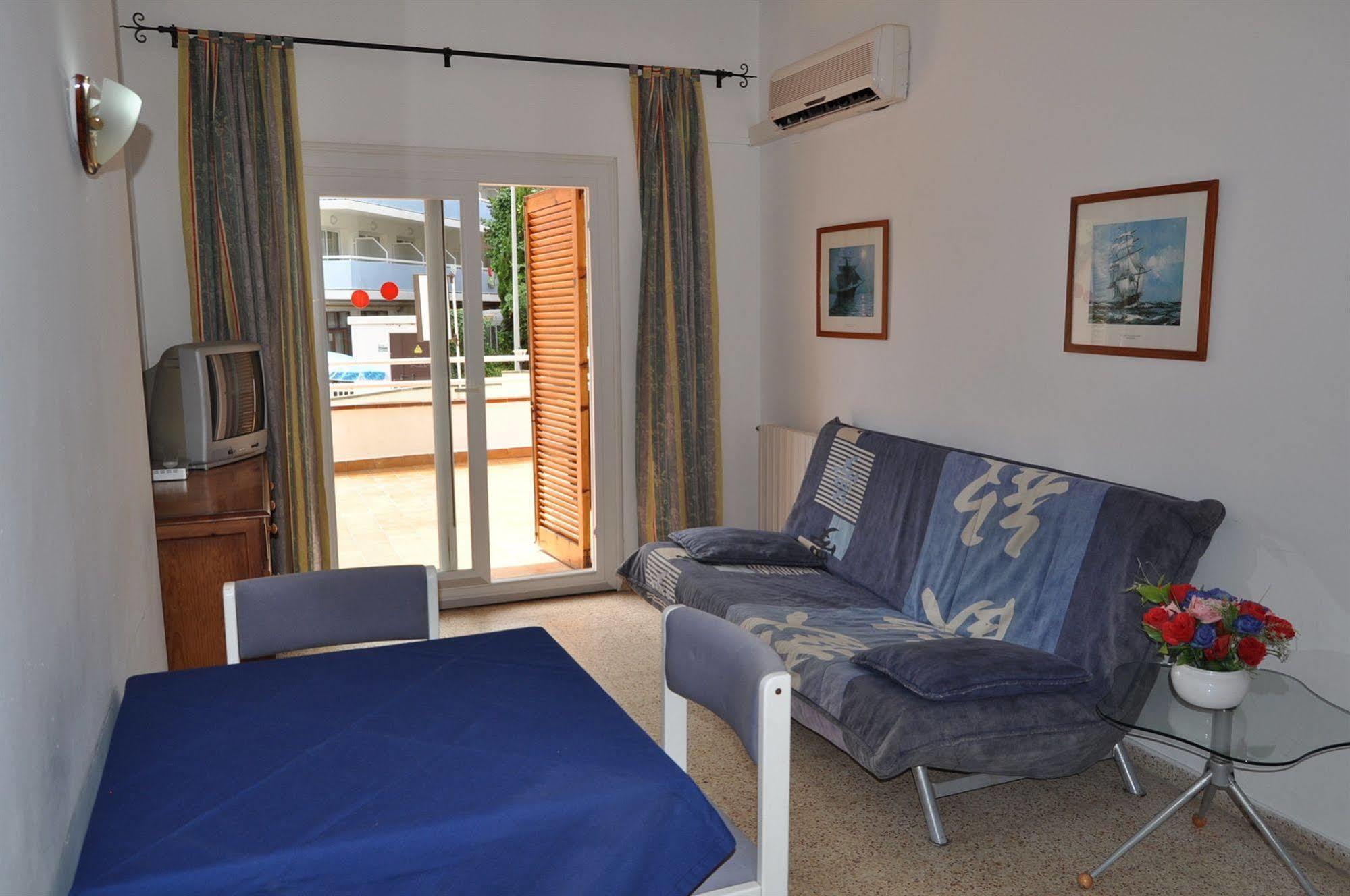 Apartamentos Eva Costa Brava Exterior photo